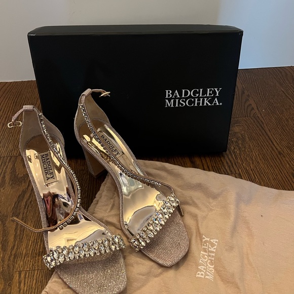 Badgley Mischka Harriet in Rose Gold size 7.5 - Picture 7 of 8